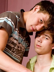 Two horny young twinks in depraved sex scene - Gay boys pics at Twinkest.com