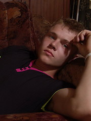 Terrific muscled teen boy Alick is back to show you his gorgeous naked body - Gay boys pics at Twinkest.com