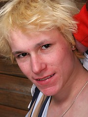 Str8 blond teen boy shows his big uncut cock - Gay boys pics at Twinkest.com