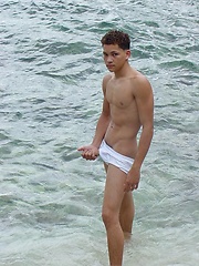 Latino twink gets all naked and shows some skin - Gay boys pics at Twinkest.com