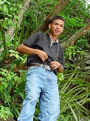Handsome and horny latin guy demonstrates body - Gay boys pics at Twinkest.com
