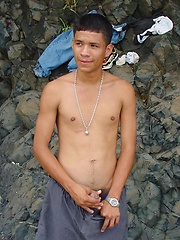 Handsome and horny latin guy demonstrates body - Gay boys pics at Twinkest.com