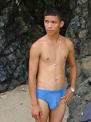 Handsome and horny latin guy demonstrates body - Gay boys pics at Twinkest.com