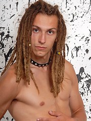 European dread-lock boy gets off his penis - Gay boys pics at Twinkest.com