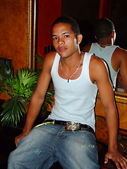 Naked big-dicked South-American boy - Gay boys pics at Twinkest.com