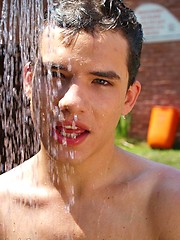 Wet twinks brandishing their hard-ons in the sun - Gay boys pics at Twinkest.com