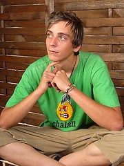 Innocent twink boy shows his big cock - Gay boys pics at Twinkest.com