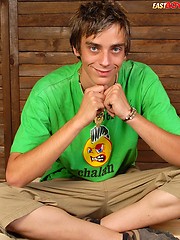 Innocent twink boy shows his big cock - Gay boys pics at Twinkest.com