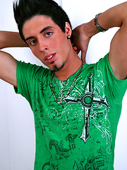 Professional dancer Hasher showing straight cock - Gay boys pics at Twinkest.com
