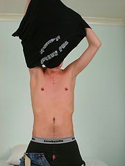 Jamie has a great cock and a smooth body - Gay boys pics at Twinkest.com