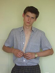 Hot twink shows off his willing hairless asshole - Gay boys pics at Twinkest.com
