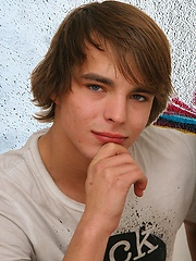 Czech boy Ricco Luna likes his cock - Gay boys pics at Twinkest.com