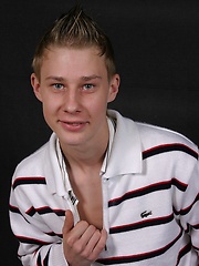 Cute european twink Andre posing naked and shows his long uncut cock - Gay boys pics at Twinkest.com