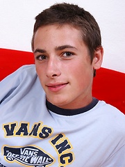 Hot gay boy stripping and posing naked - Gay boys pics at Twinkest.com