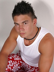 Str8 boy Arsen jackoff his fat euro dick - Gay boys pics at Twinkest.com