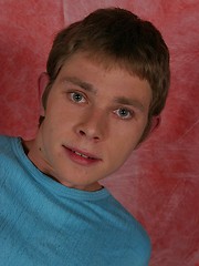 Hot lovely boy from Europe get naked - Gay boys pics at Twinkest.com