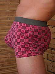 Hot brunette boy shows uncut cock - Gay boys pics at Twinkest.com