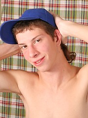 Cute twink boy get naked - Gay boys pics at Twinkest.com