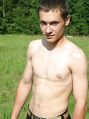Russian twink boy shows his dick - Gay boys pics at Twinkest.com