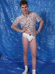 Naked european boy solo posing - Gay boys pics at Twinkest.com
