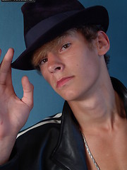 The hottest scene of jerking redhead boy - Gay boys pics at Twinkest.com