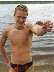 Handsome amateur boy - Levj - Gay boys pics at Twinkest.com