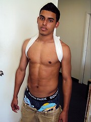 Cute latino boi jacking off cock - Gay boys pics at Twinkest.com