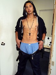 Latino twink jacking off cock - Gay boys pics at Twinkest.com