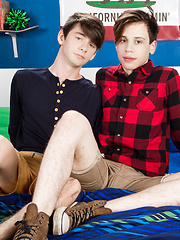 Hot and Horny - Gay boys pics at Twinkest.com