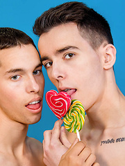 Taste my Big Lollipop - Gay boys pics at Twinkest.com