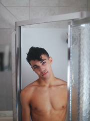 Alex Riley Photoshoot - Gay boys pics at Twinkest.com