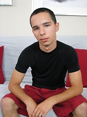 Straight married latin boy jerking off before us camera - Gay boys pics at Twinkest.com