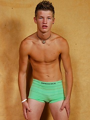 Hot young boy posing naked and jcacking off his uncut - Gay boys pics at Twinkest.com