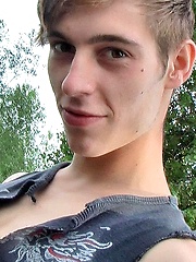 Straight Czech boy posing naked - Gay boys pics at Twinkest.com