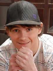 Cute gay boy stroking his sweet uncut dick - Gay boys pics at Twinkest.com