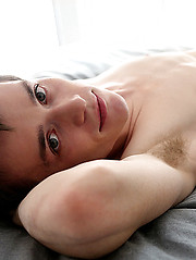 Young gay boy Lil Skyler Strokes his giant dick - Gay boys pics at Twinkest.com