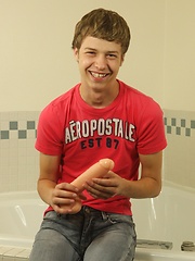 Cute teen boy Levi Lee riding white dildo - Gay boys pics at Twinkest.com