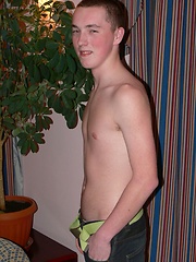 New model Matty rises to the occasion - Gay boys pics at Twinkest.com
