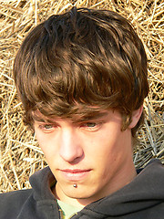 Amateur european boy Etienne - Gay boys pics at Twinkest.com