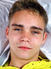Bus boy Chris is just the ticket - Gay boys pics at Twinkest.com