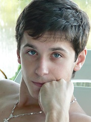 Bath boy Matus makes waves - Gay boys pics at Twinkest.com