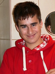 Quality bathroom time with Paulo - Gay boys pics at Twinkest.com