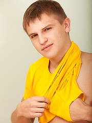 Cute young stud Eduardas - Gay boys pics at Twinkest.com