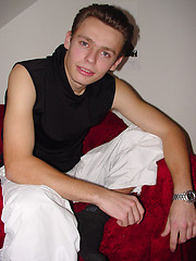 Amateur teen boy Oren makes his debut - Gay boys pics at Twinkest.com