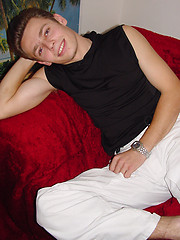 Amateur teen boy Oren makes his debut - Gay boys pics at Twinkest.com