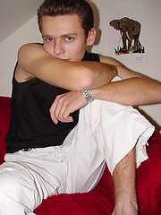 Amateur teen boy Oren makes his debut - Gay boys pics at Twinkest.com