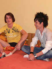 HMBoys hot threesome make their marks