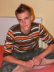 HMBoys hot threesome make their marks - Gay boys pics at Twinkest.com