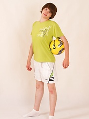 Handsome playful Jason Tanny is showing anal hole - Gay boys pics at Twinkest.com