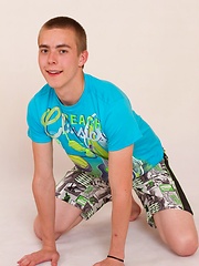 18 y.o. straight guy Lenny Evans poses for the first time - Gay boys pics at Twinkest.com